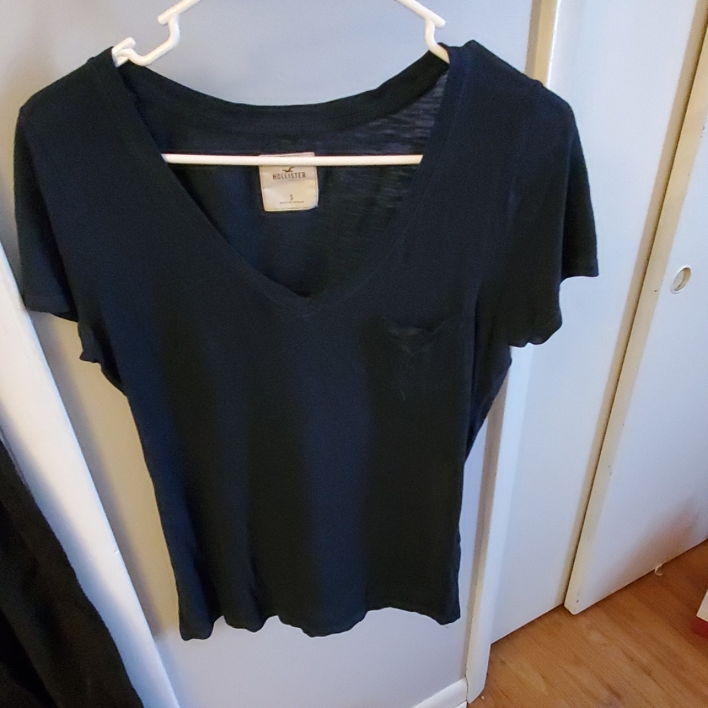Hollister pocket tee